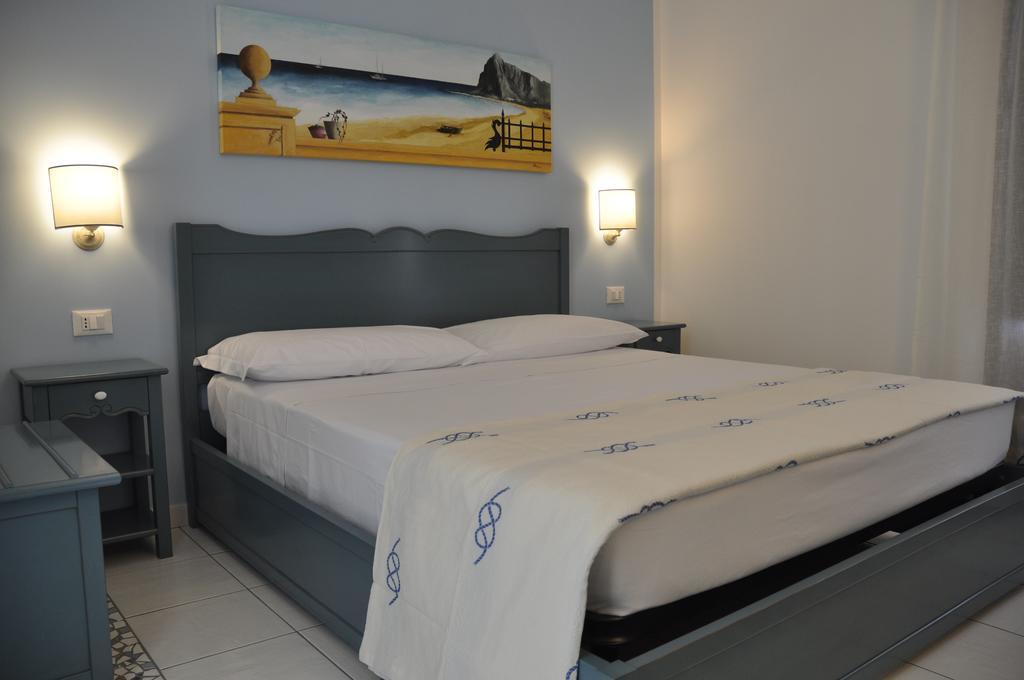 Athena Bed & Breakfast San Vito Lo Capo Room photo